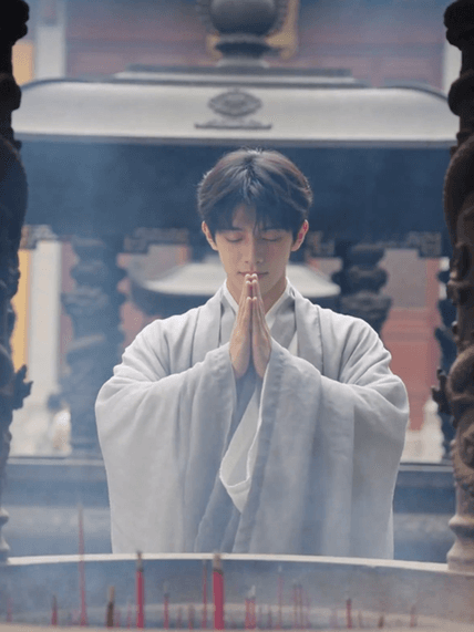 汉服踏古寺 AI视频模板效果预览